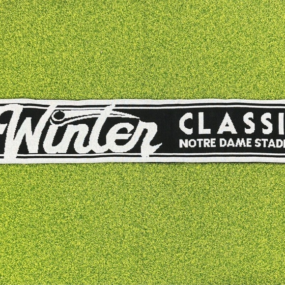 Fanatics NHL Chicago Blackhawks 2019 Winter Classic Notre Dame Stadium Black - Picture 2 of 9